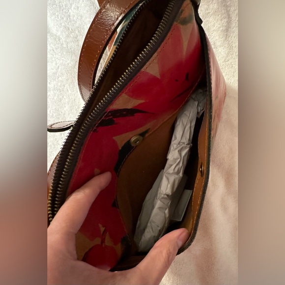 NWT Patricia Nash Avellino Crossbody in Spring Multi Print - Picture 13 of 16